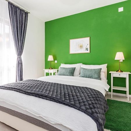 Apartments Tanya シベニク エクステリア 写真