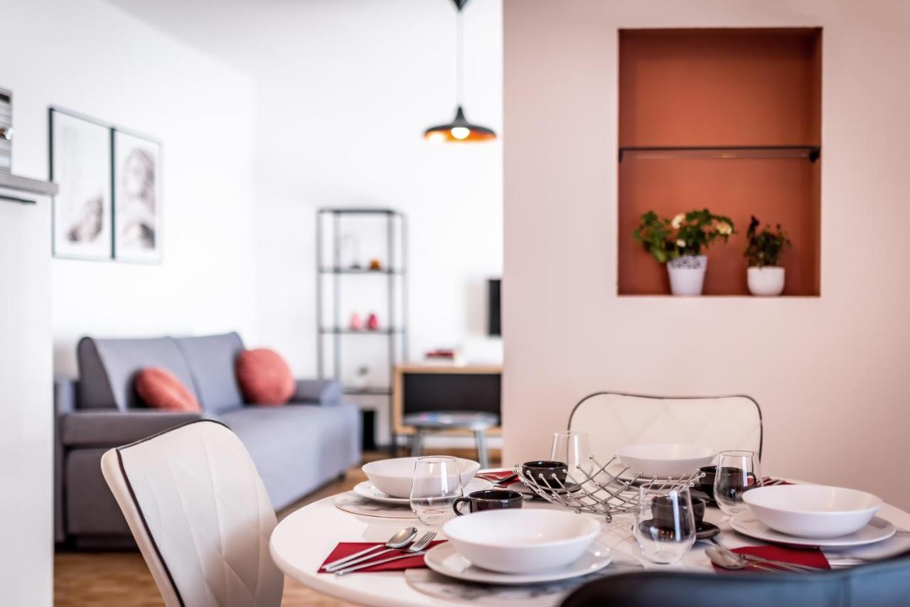 Apartments Tanya シベニク エクステリア 写真
