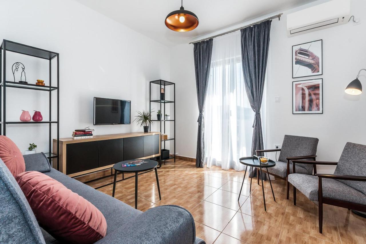 Apartments Tanya シベニク エクステリア 写真