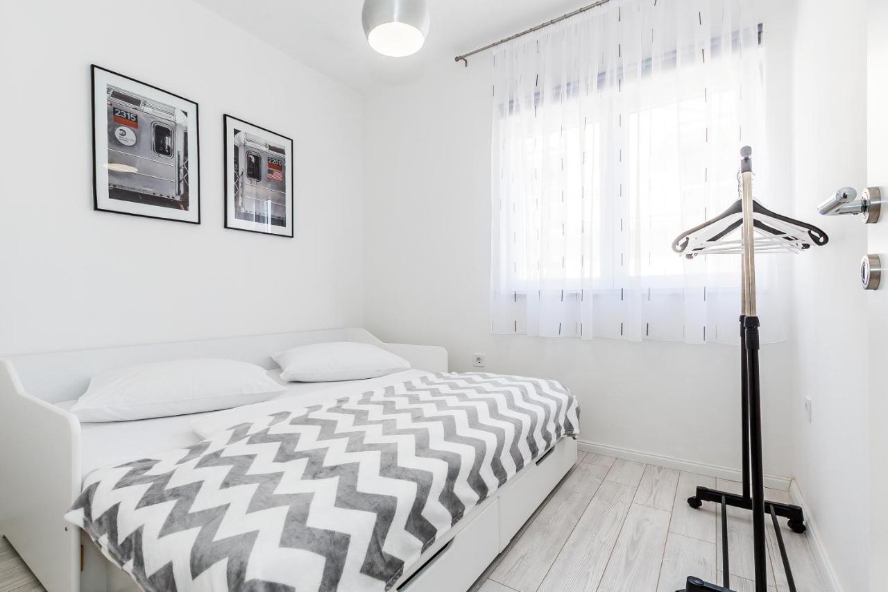 Apartments Tanya シベニク エクステリア 写真