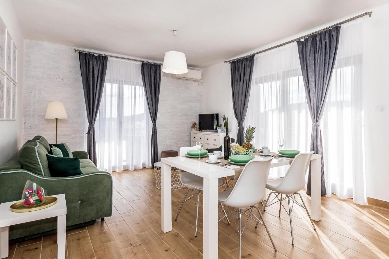 Apartments Tanya シベニク エクステリア 写真